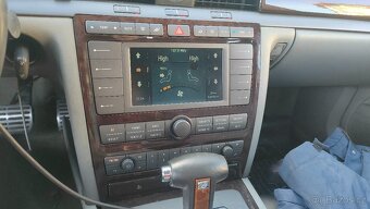 DÍLY-2004 Phaeton 4,2 V8 330PS - 13