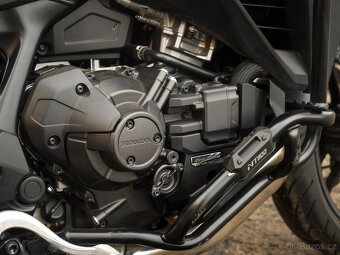 Honda NT1100 DCT, 2022, automatická převodovka - 13