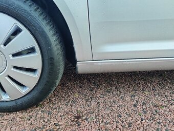 Vw Touran 2.0 TDI,103 kW,138.800 km,1 majitel,bez koroze - 13