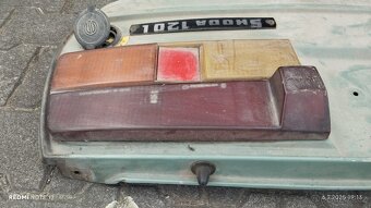 Zadni čelo na ŠKODA 105/120 s lištou a světlem. - 13