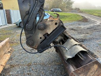 Kolový bagr VOLVO EW180C - 13