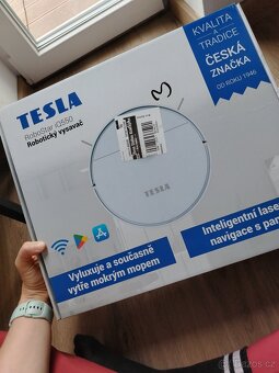 Tesla robotický vysavač - 13