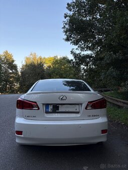 Lexus is 220 f sport - 13