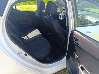 Hyundai i10,2016,1.0i,1.maj,ČR,serv.k,91tkm,záruka,CEBIA,AC - 13