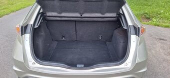 Honda Civic 1.8i Sport 6kvalt - 13