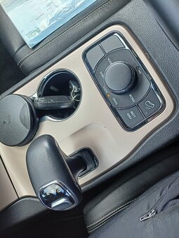 Jeep Grand Cherokee 3.0CRD 4x4 Limited Bi-Xenony Navigace - 13