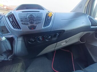 Ford Tourneo Custom 2.2TDCi 92 kW,9 míst - 13