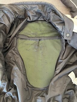 Motorkářská výbava - bunda a kalhoty Ixon, helma Airoh - 13