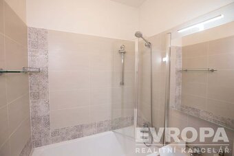Prodej bytu 2+kk 42 m², Ruská Praha - 13