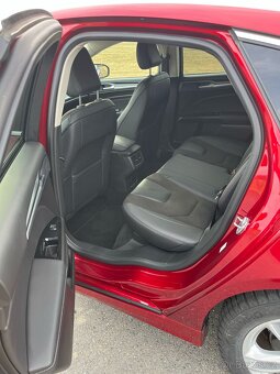 Ford Mondeo Titanium Limited - 13