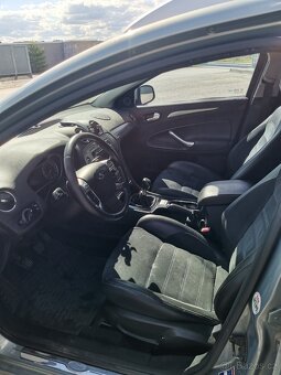 Ford Mondeo mk4 2.0tdci TITANIUM - 13
