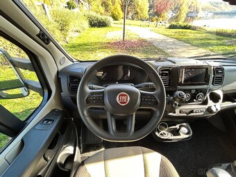 Obytné auto/ bydlík/ alkovna/ obytňák k pronájmu Znojmo - 13
