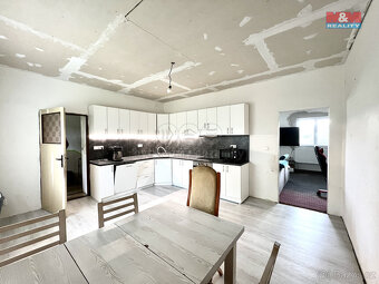 Prodej rodinného domu, 250 m², Město Albrechtice - 13