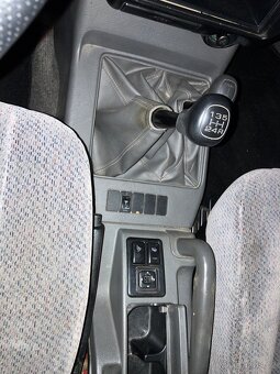 Opel Monterey 3.5 V6 benzín manuál - 13