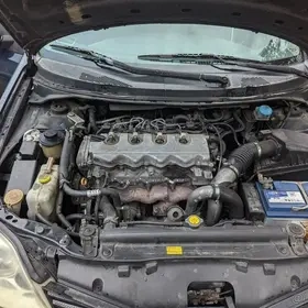 Nissan Primera P12 2002 2.2d 93kw - 13