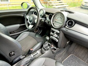 Mini Cooper 1.6 - 13
