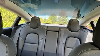 Tesla Model 3 SR+ refresh pouze 23tis km - 13