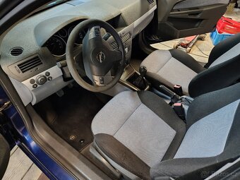 Astra H kombi benzín - 13
