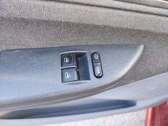 ŠKODA FABIA I 1.2 HTP 12V 47KW PRVNÍ MAJITEL,SERVISKA - 13