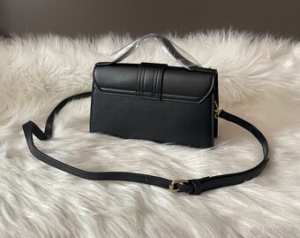 Kabelka Jacquemus Le Grand Bambino - 13