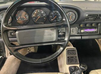 Porsche 964 Carrera 4 - 13