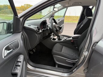 Mercedes-Benz B180, 148.563 km, 1.6 benzín 90 kW, rok 2015 - 13