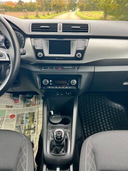 ► ŠKODA FABIA III 1.2 TSI 66KW STYLE LED - SENZORY - TAŽNÉ - 13