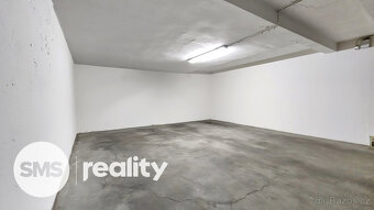 Pronájem stylového bytu 3+kk s terasou 30 m² – luxus a komfo - 13