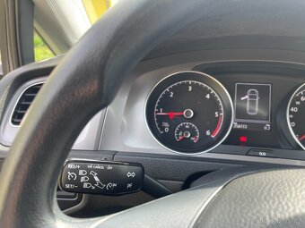 Volkswagen Golf kombi 1.6 TDI 81 KW r.v.2015, Manuál - 13