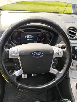 FORD S-MAX TITANIUM ULTIMATE BENZÍN 2.0i 107KW - 13