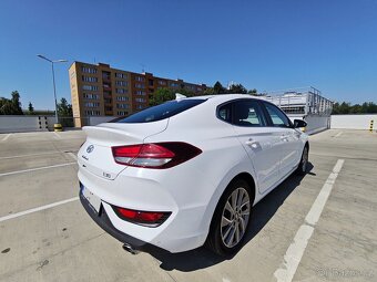 Hyundai i30 Fastback 1.4 T-GDi 103 kW, 7st. DCT automat - 13