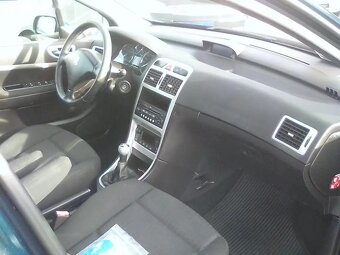 Peugeot 307, 2.0i 16V SW Platinum,7 míst - 13