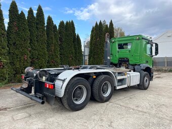 Hákový nosič kontejnerů Mercedes Benz Arocs 6x4 – 2016 - 13