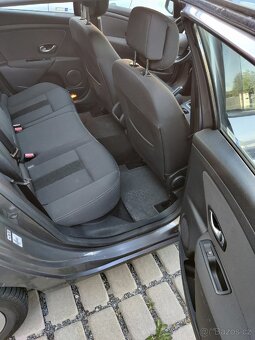 Renault Mégane III kombi /1.6  81kW benzín / 2010 - 13