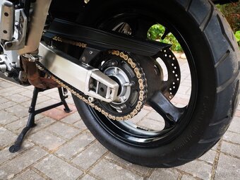 Suzuki DL1000 V-Strom K4 - 13