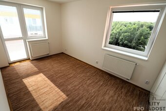 Pronájem novostavby  bytu 3+kk (79 m²) s velkým balkónem s k - 13