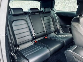 Volkswagen Golf 7 R 2.0 TSI BMT R 4MOTION - 13