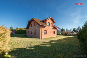 Prodej rodinného domu, 230 m², Cheb, ul. Fialová - 13