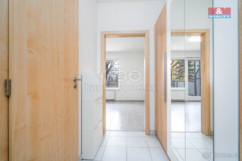 Pronájem bytu 1+kk, 57 m², Praha 10, ul. Hornoměcholupská - 13