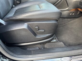 Prodám Ford S-max 2,0 TDCI Titanium v černé kůži - 13