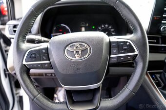 Toyota Sienna XLE 2022 – Gas/Electric Hybrid - 13