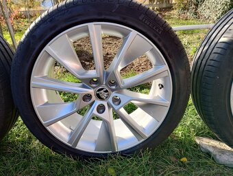 Originál ALU kola Škoda Octavia R18 + letní pneu - 13