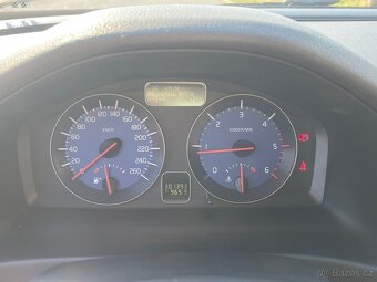 Volvo V50 2.0D R-design, BSR - 13