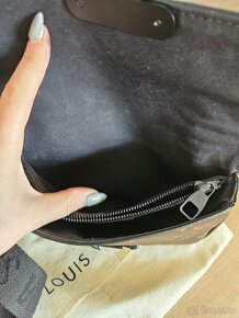 Louis Vuitton S lock Sling bag - 13
