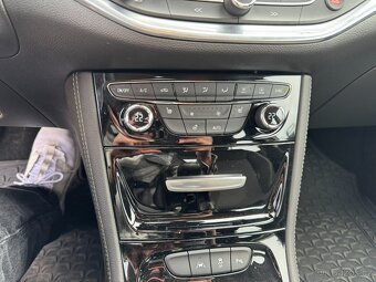 Opel Astra K - ultimate - LED matrix - 13