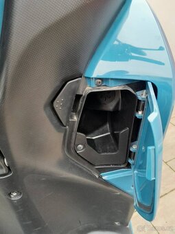 Yamaha Tricity 125, 2023, pouze 3000km, super stav, zánovní - 13
