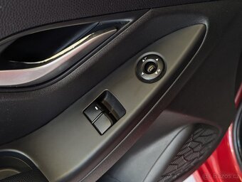 Hyundai ix20 1.4 i CVVT + LPG 66kW, PDC, ČR - 13