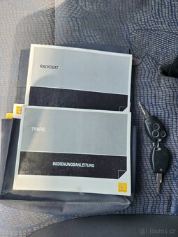 Renault Trafic 2.0 DCi 115 PS Long 2009 klima, 2x klíč - 13