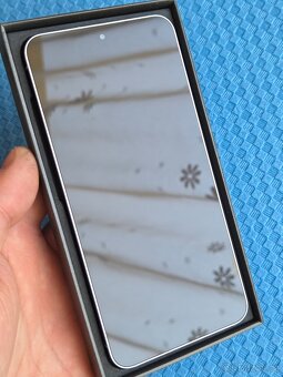 Samsung Galaxy S25 Icyblue 128GB ZÁNOVNÍ - 13