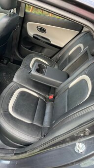 Kia Ceed 1,6 gdi, 99kw, panorama,full výbava - 13